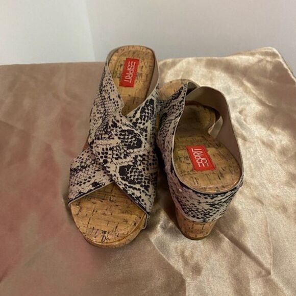 Espirit Snakeskin Cork Wedge Platform, size 7 - Picture 4 of 6